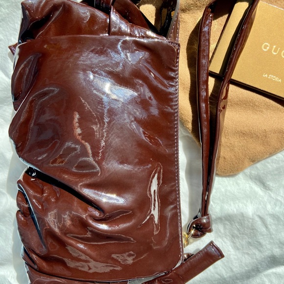 ‼️SOLD‼️Gucci Hysteria SMALL Patent Leather Clutch - Picture 3 of 10